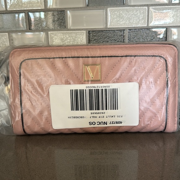 Victoria's Secret LARGE WALLET WITH ZIP / Orchid Blush / V-Quilt & Monogram NEW - Picture 4 of 12